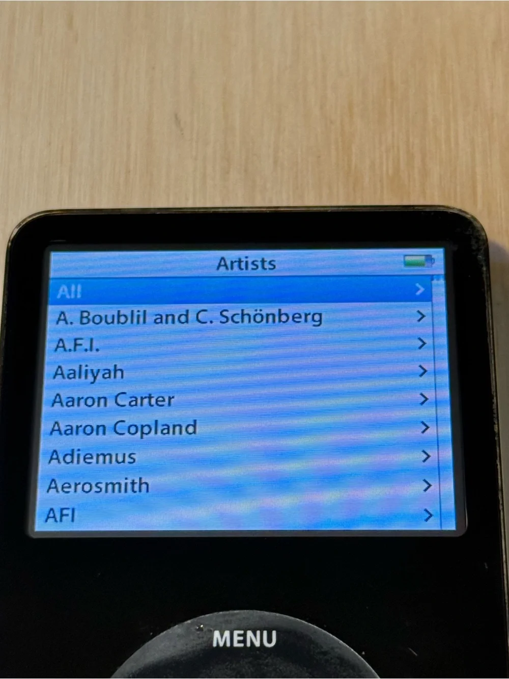 iPod Model:A1136 5thGen 60GB Blk“BROKEN”Hard Drive/Battery Issues Read Info Blw!